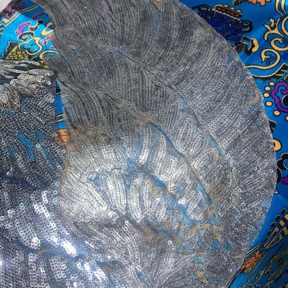 Brand new large iron ons - Picture 3 of 3